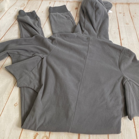 Old Navy Gray Kids Fleece Bat Hoodie with Ears, Fangs, and Wings - Picture 5 of 6
